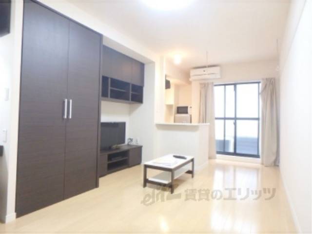 洋室　清潔感のあるお部屋です