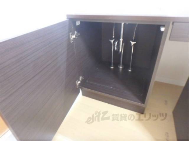 洗面所　下部収納