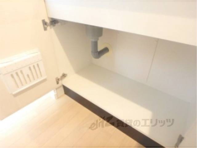 キッチン　下部収納