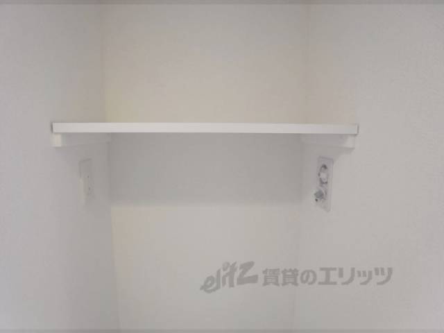 洗濯機置場　収納