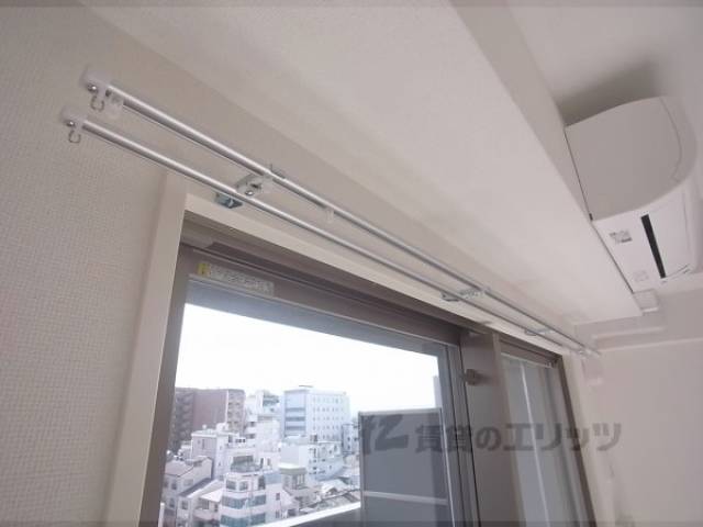 カーテンレール