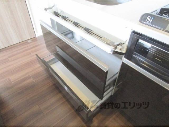 キッチン　下部収納