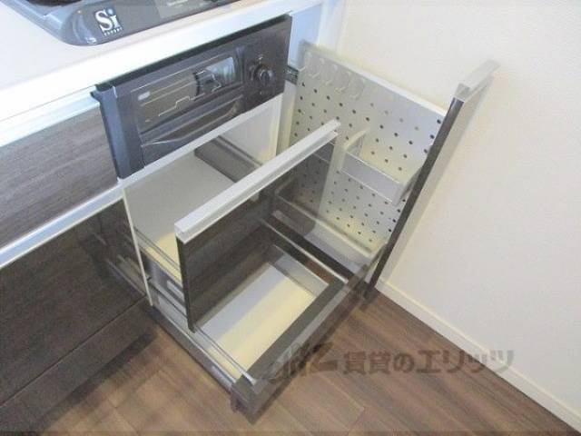 キッチン　下部収納