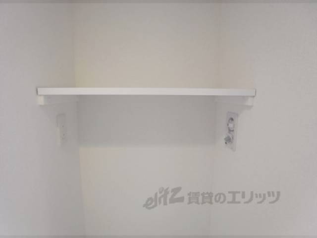 洗濯機置場　収納