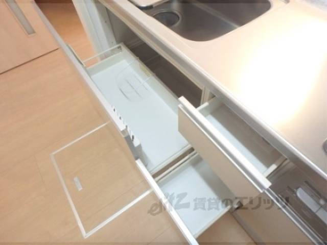 キッチン　下部収納
