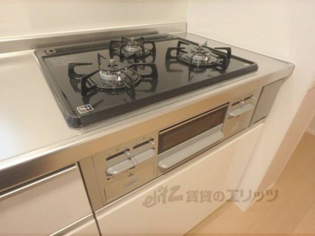 キッチン　コンロ