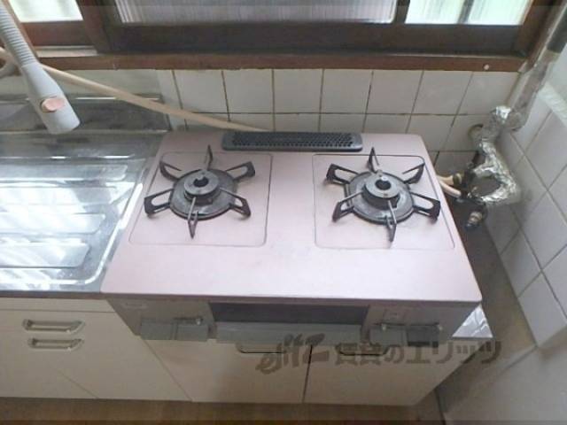 キッチン　コンロ置き場