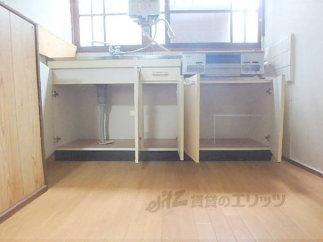 キッチン　キッチン下部収納