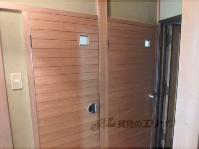 トイレ・洗面所入口