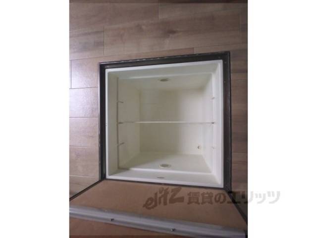 収納　リビング床下