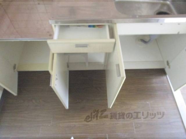 キッチン　収納