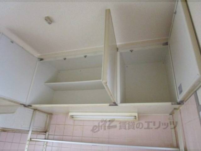 キッチン　収納