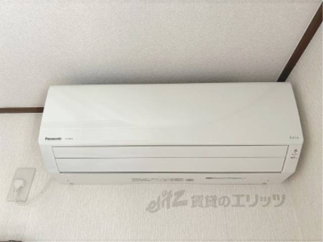 エアコン　１階洋室