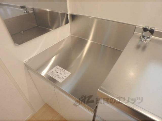 キッチン　コンロ置場