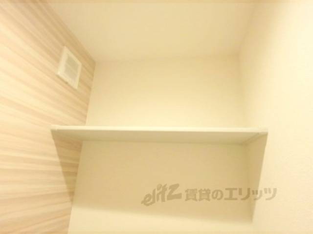 トイレ　上棚
