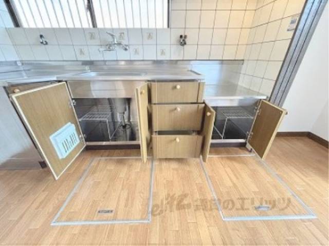 キッチン　下部収納