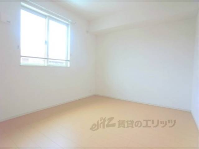 洋室　廊下の奥にある洋室です。