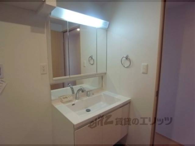 洗面所　独立洗面台