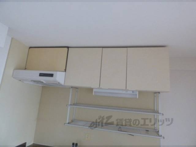 キッチン　収納