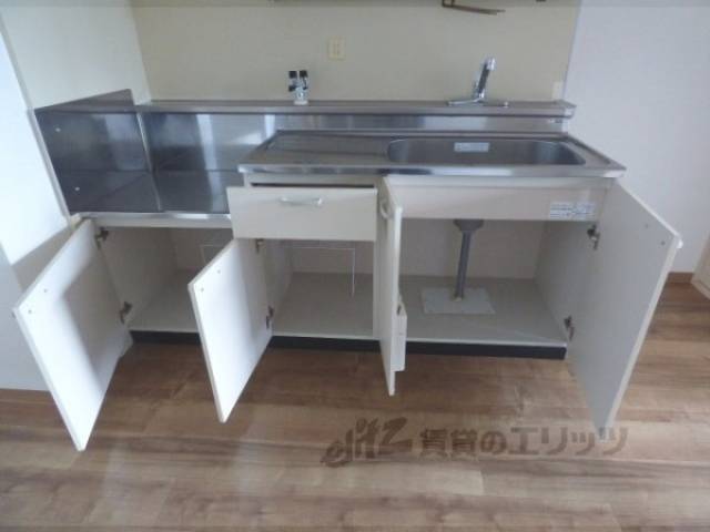 キッチン　収納