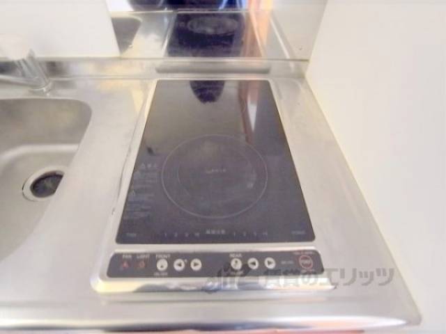 キッチン　2口コンロ