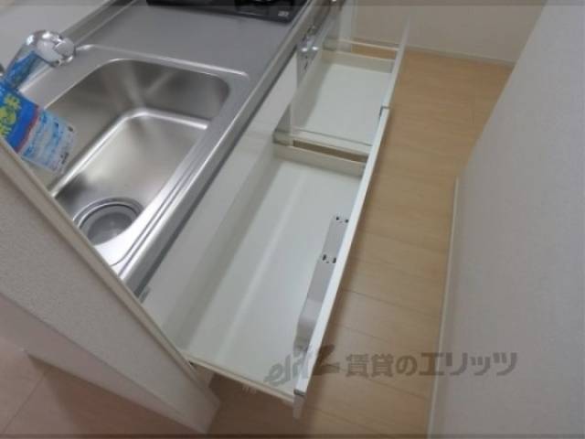 キッチン　キッチン下部収納