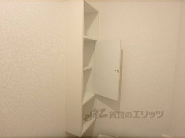 トイレ　収納