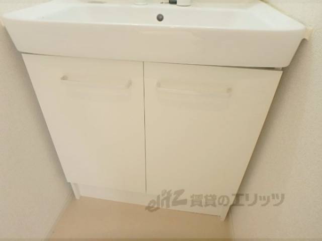 洗面所　下部収納