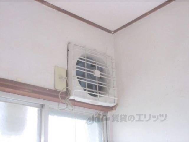 キッチン　換気扇