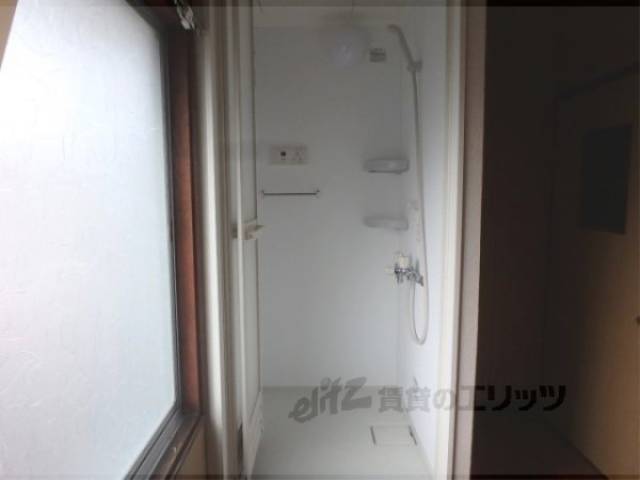 風呂　シャワースペース　2階にあります。