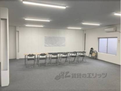 テナント内