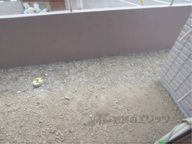 ベランダ　今は砂利になっています