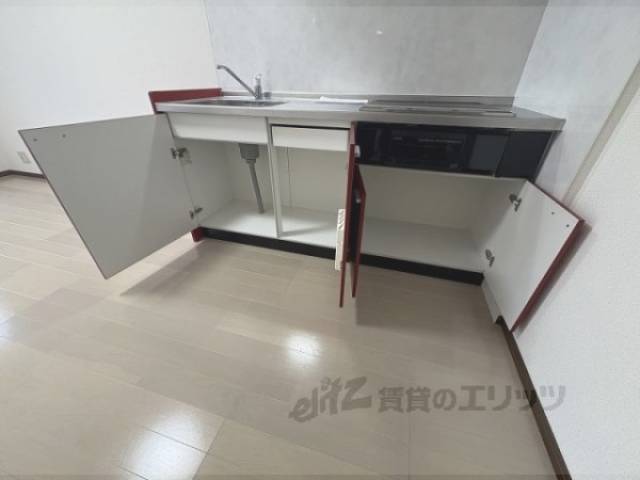 キッチン　下部収納