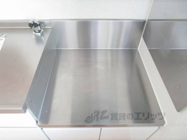 キッチン　コンロ置場