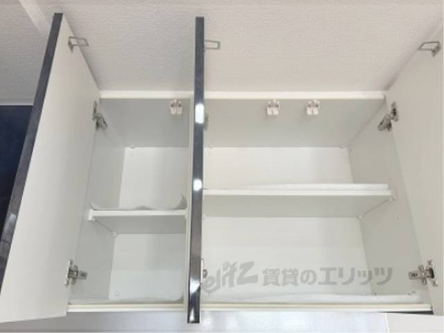 キッチン　上部収納