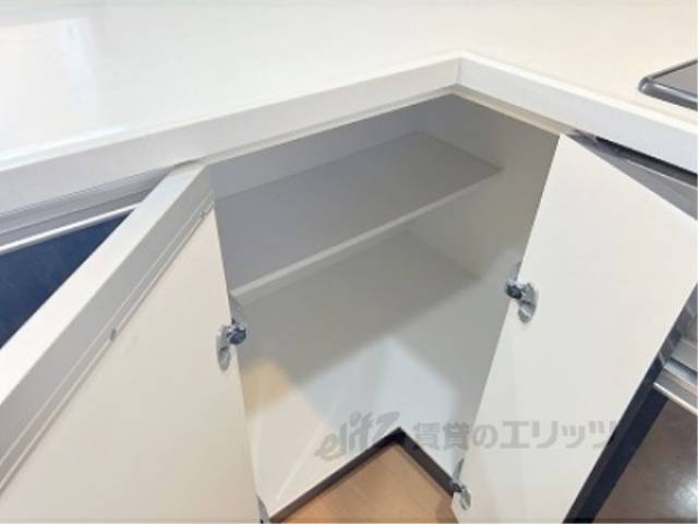 キッチン　下部収納