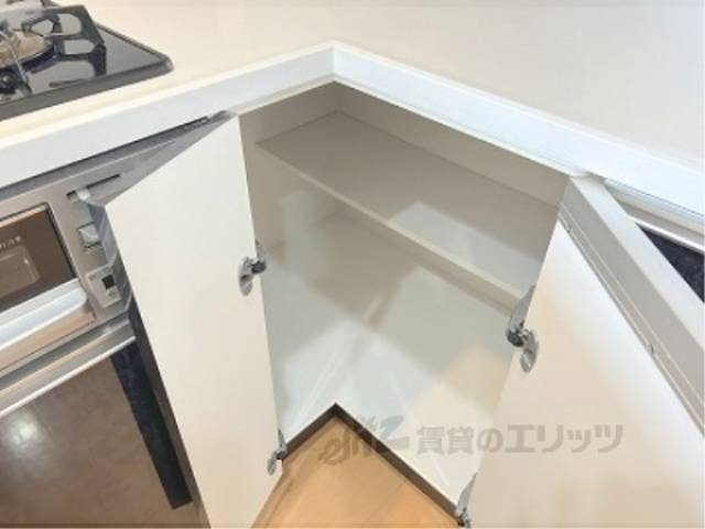 キッチン　下部収納