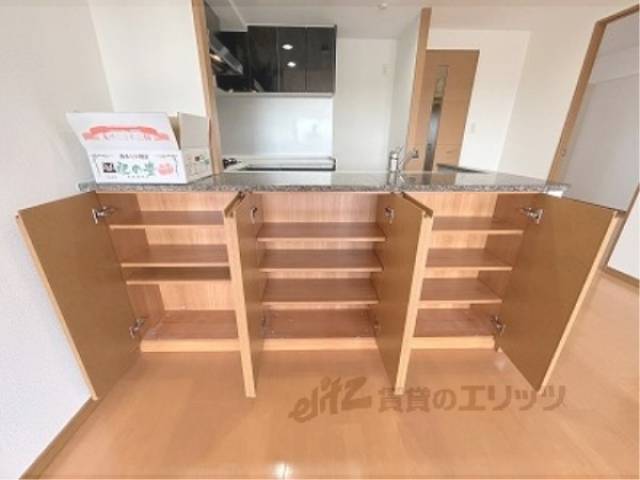 キッチン　背面収納