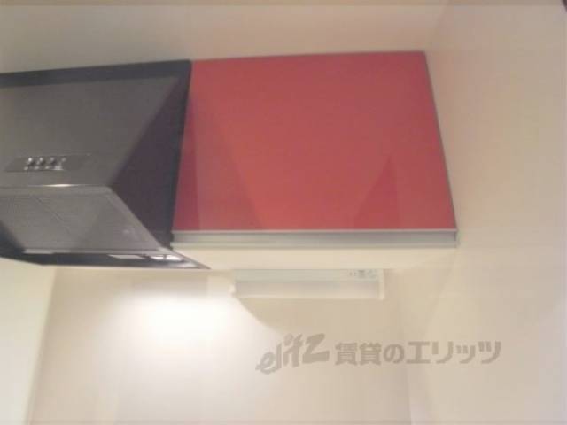 キッチン　上段収納