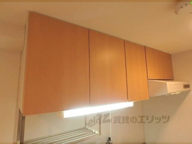 キッチン上収納