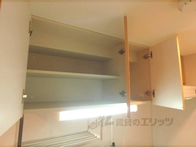 キッチン上収納