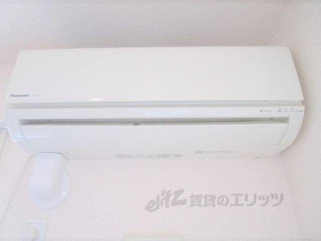 エアコン　リビング