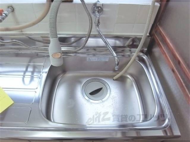 キッチン　新しい綺麗なシンクです。
