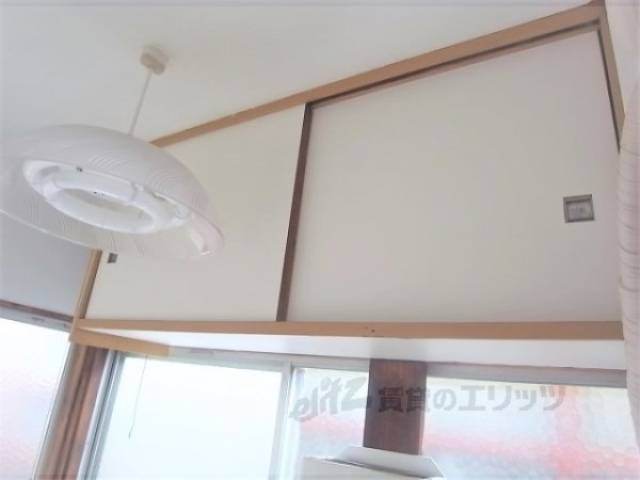 キッチン　上部収納です。