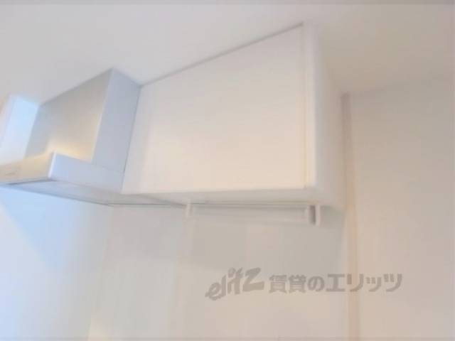 キッチン　上段収納