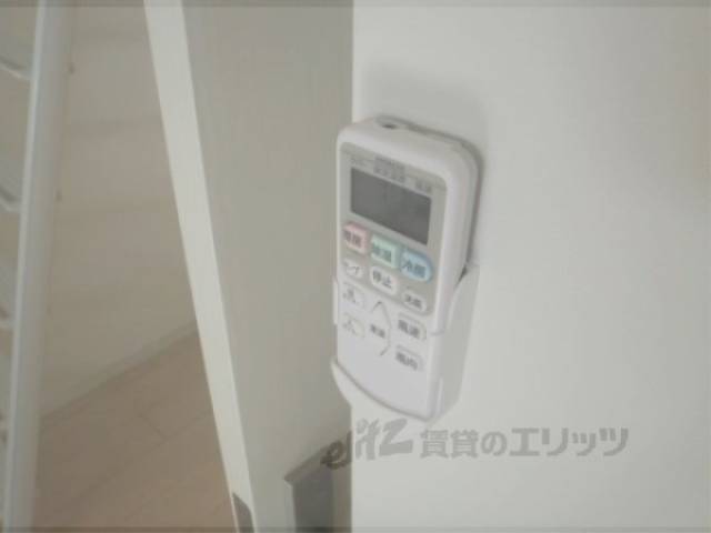 エアコン　エアコンリモコン