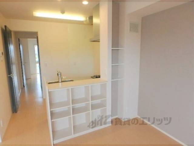 リビング　キッチン裏棚