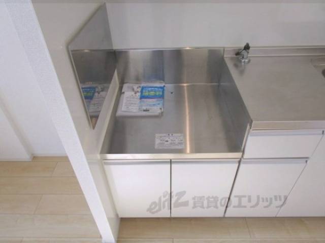 キッチン　コンロ置き場