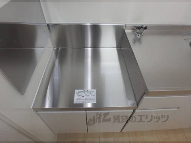 キッチン　コンロ置場