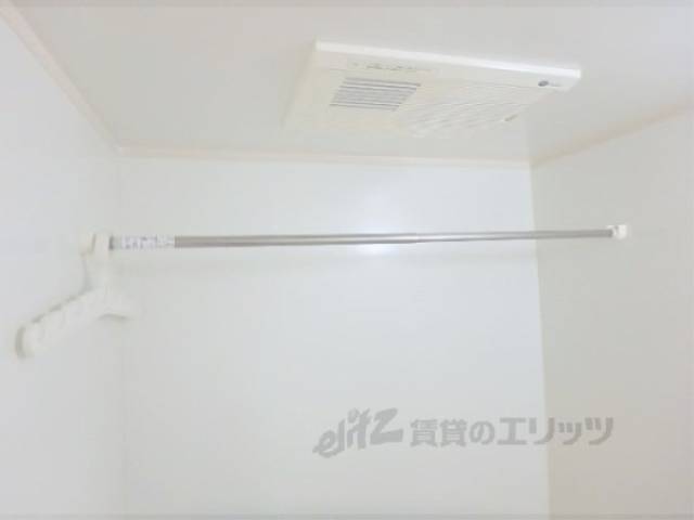 浴室乾燥機　浴室物干し
